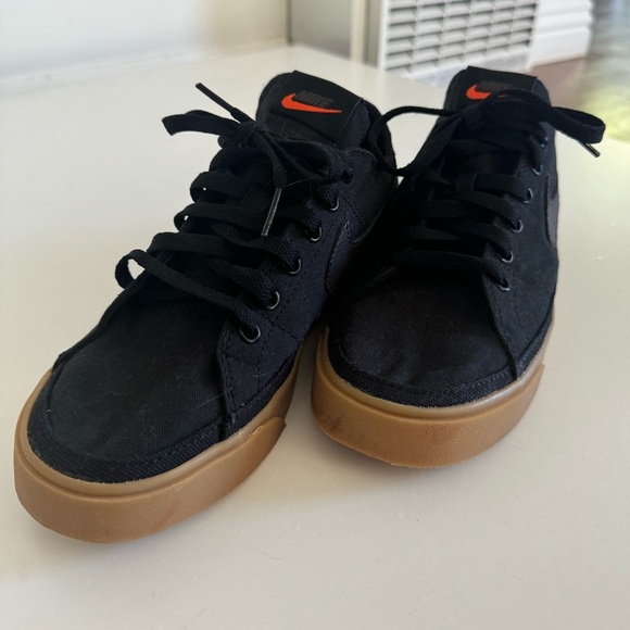 Deadstock MENS NIKE COURT LEGACY CNVS CW6539 004 “Black Gum” SIZE 6 - Picture 4 of 6